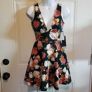 Forever 21 flirty skater scuba knit floral dress.
